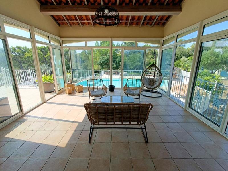 Maison - 205 m² - 6 pièces