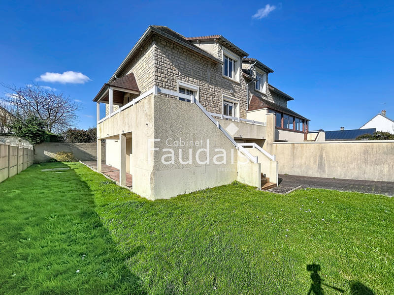 Maison - 100 m² - 4 pièces