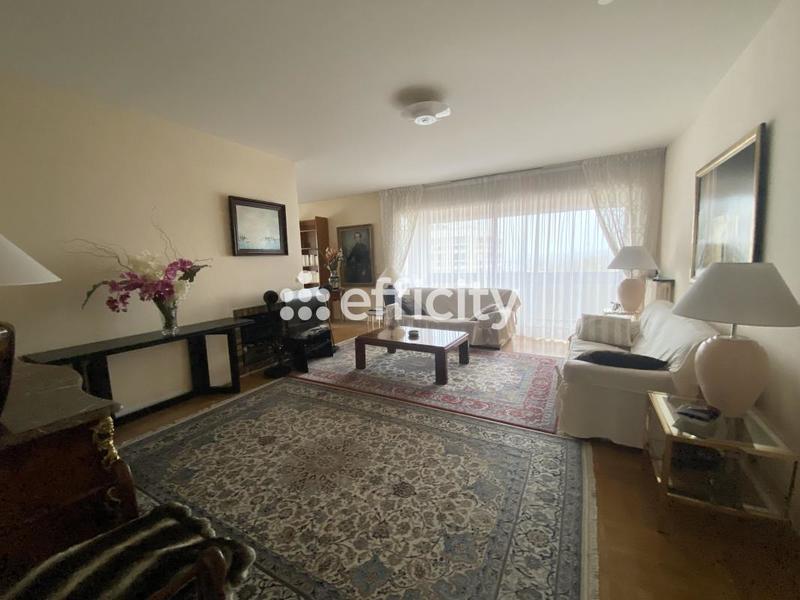 Appartement - 111 m² - 4 pièces