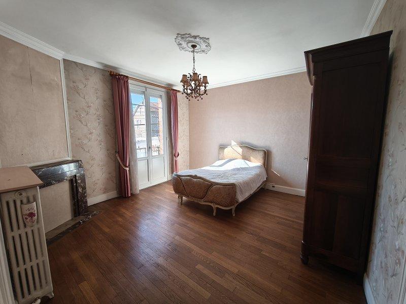 Maison - 195 m² - 7 pièces