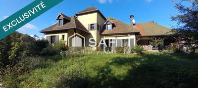 Maison - 209 m² - 10 pièces