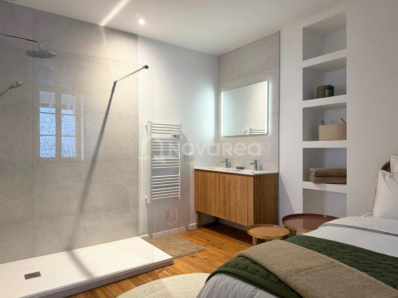 Appartement - 100 m² - 4 pièces