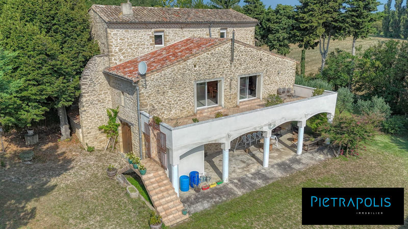 Maison - 276 m² - 8 pièces
