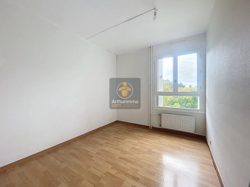 Appartement - 93 m² - 5 pièces