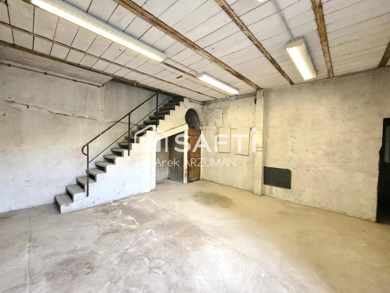 Maison - 277 m² - 6 pièces