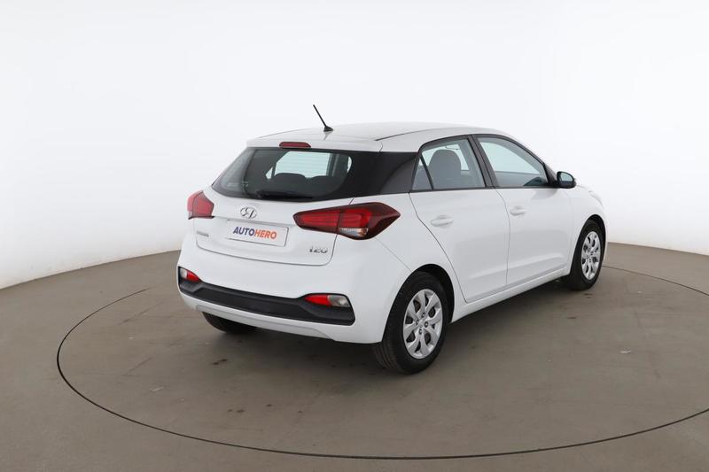 Hyundai i20 1.2 Initia 75 ch