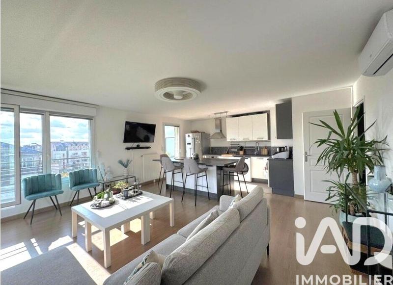 Appartement - 99 m² - 5 pièces