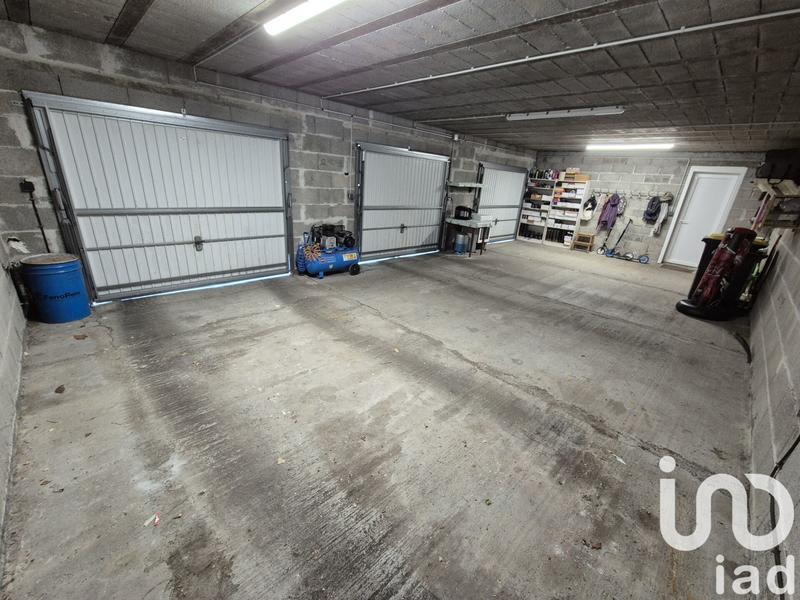 Maison - 210 m² - 8 pièces