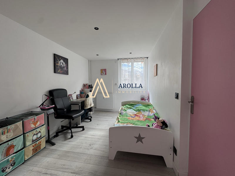 Appartement - 81 m² - 4 pièces