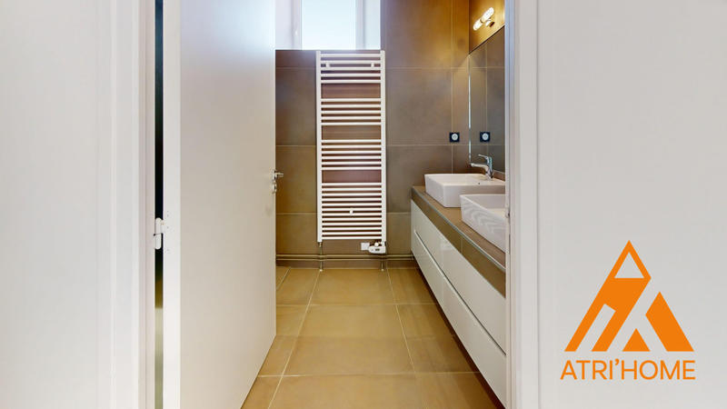 Appartement - 87 m² - 4 pièces