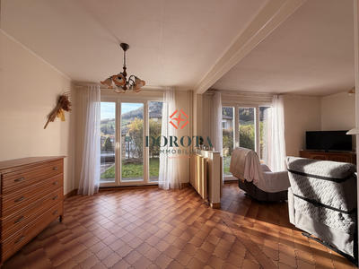 Maison - 102 m² - 4 pièces