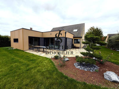 Maison - 185 m² - 7 pièces