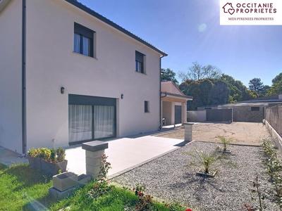 Maison - 137 m² - 5 pièces