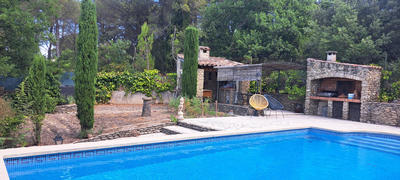 Maison - 180 m² - 6 pièces