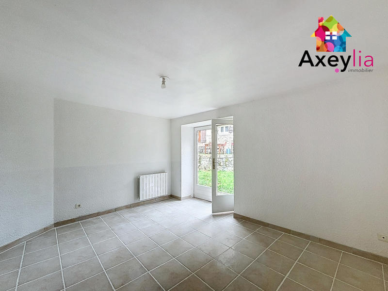 Maison - 96 m² - 3 pièces