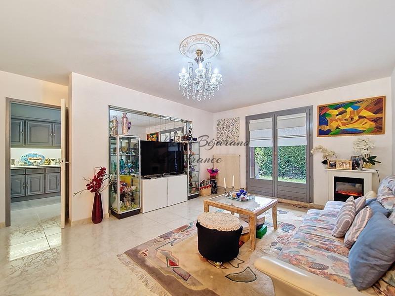 Appartement - 89 m² - 4 pièces