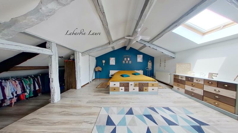 Maison - 300 m² - 9 pièces