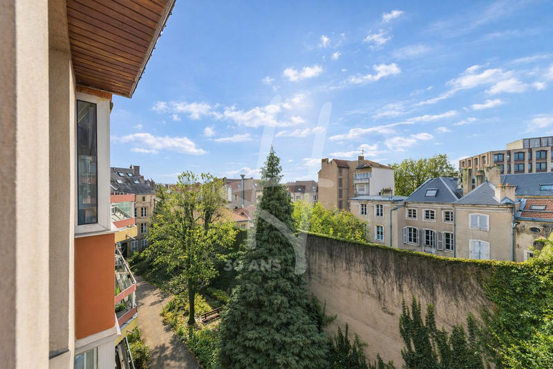 Appartement - 85 m² - 4 pièces