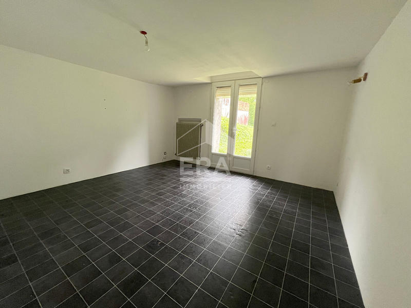 Maison - 147 m² - 7 pièces