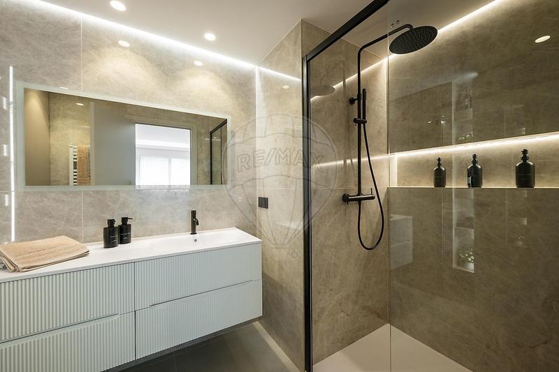 Appartement - 84 m² - 3 pièces