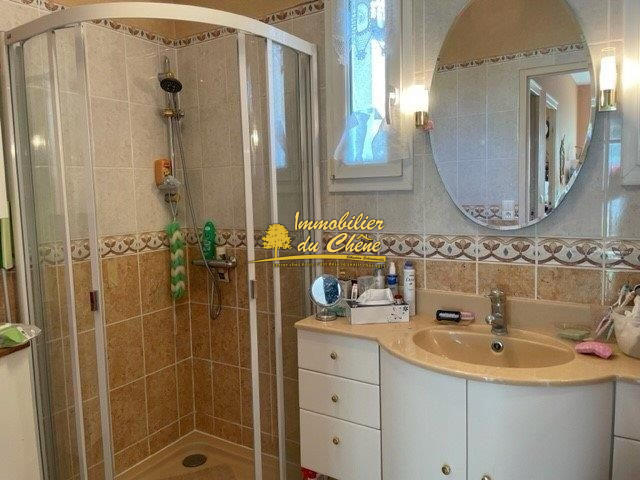 Maison - 107 m² - 7 pièces