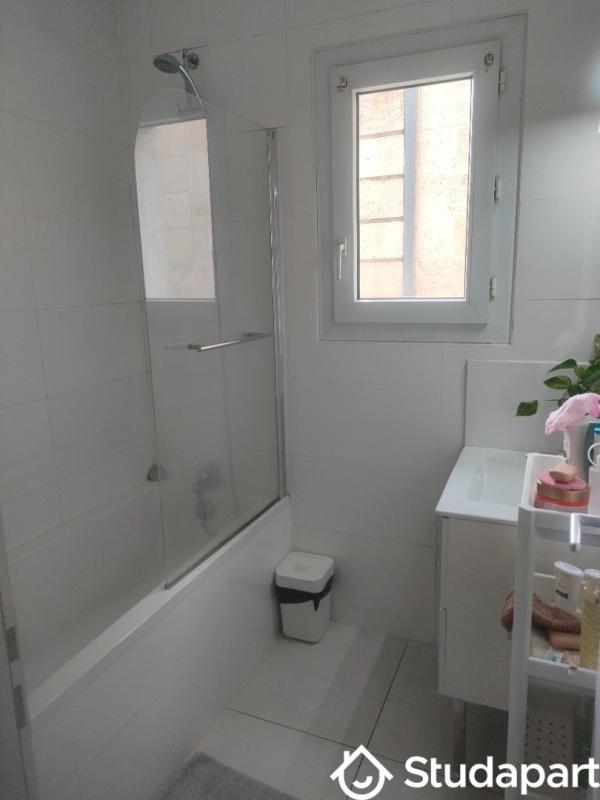 Chambre - 140 m² - 1 pièce