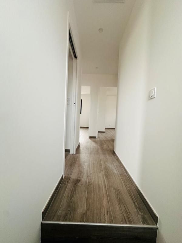 Maison - 104 m² - 4 pièces