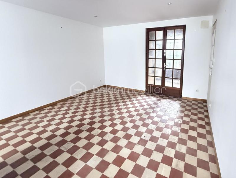 Maison - 185 m² - 10 pièces