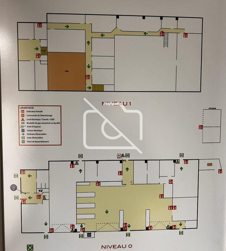 Entrepôt - 1 200 m²