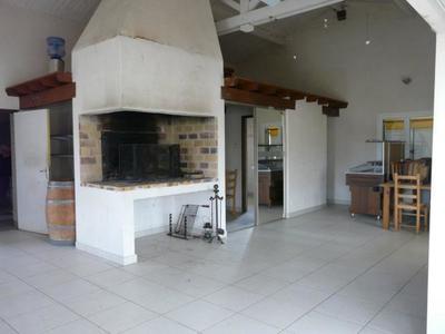 Propriété - 200 m²