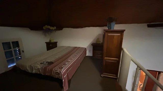 Propriété - 1 379 m² - 19 pièces