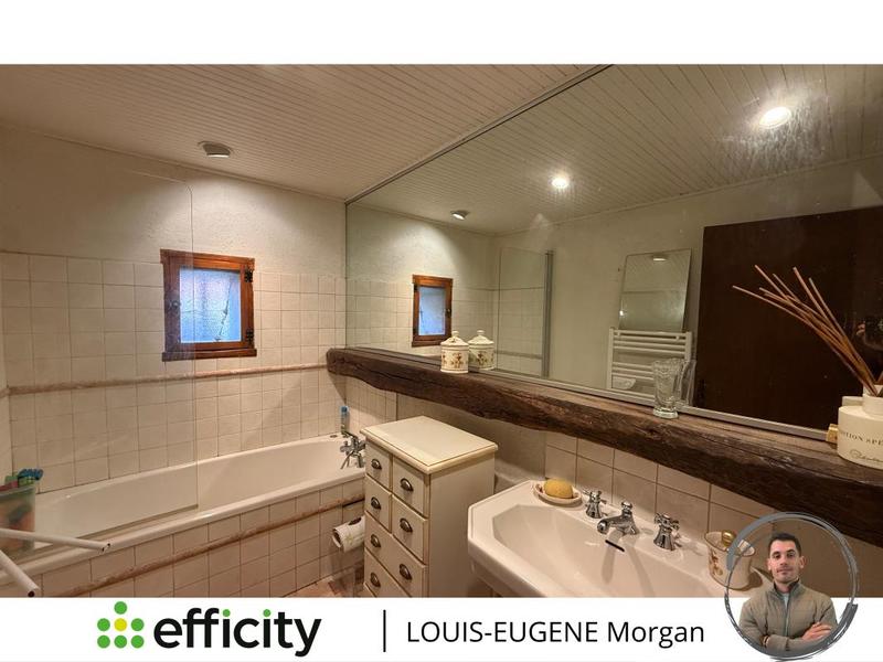 Maison d'architecte - 259 m² - 7 pièces