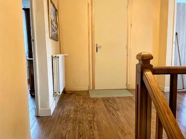 Maison - 97 m² - 5 pièces