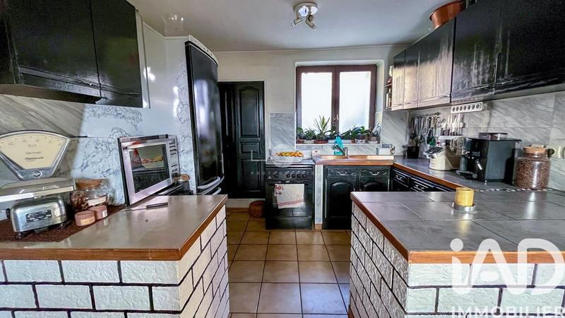 Maison - 137 m² - 7 pièces