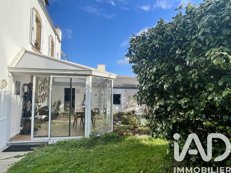 Maison de ville - 111 m² - 8 pièces