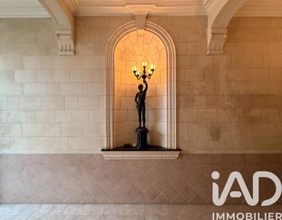 Maison - 246 m² - 6 pièces