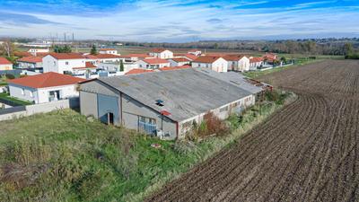 Maison ancienne - 550 m² - 2 pièces