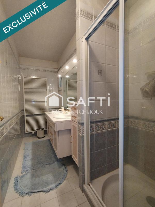 Maison - 200 m² - 8 pièces