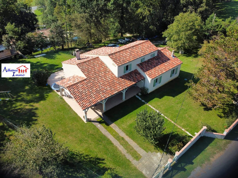 Maison - 168 m² - 6 pièces