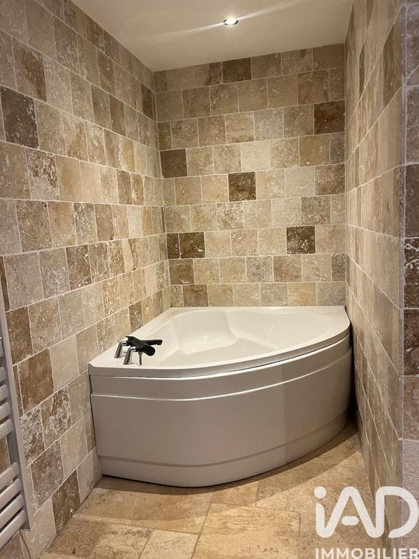 Maison - 192 m² - 6 pièces