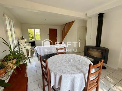 Maison - 94 m² - 6 pièces