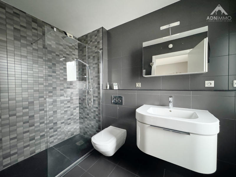 Appartement - 163 m² - 5 pièces