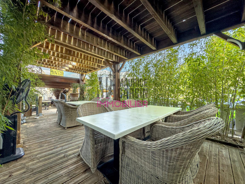 Fonds de commerce - Hôtellerie / Restauration - 220 m²