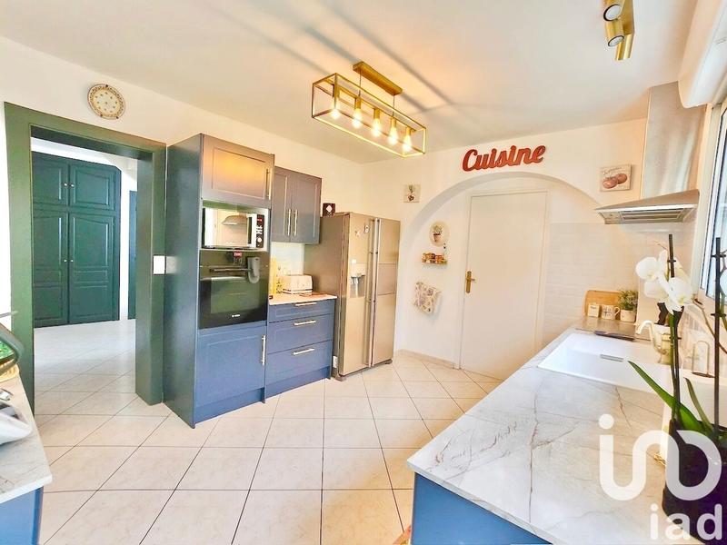 Maison - 177 m² - 6 pièces