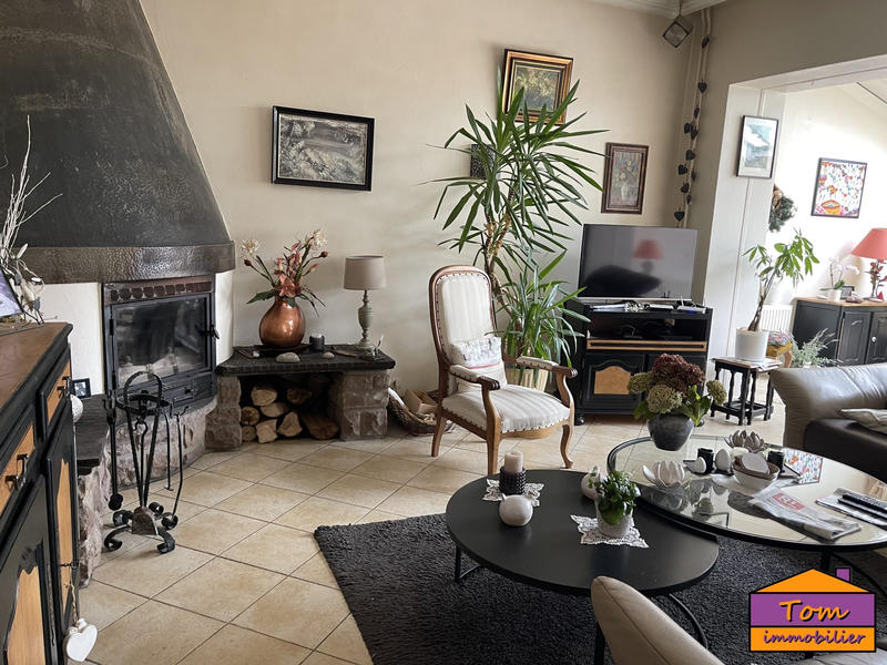 Maison - 273 m² - 12 pièces