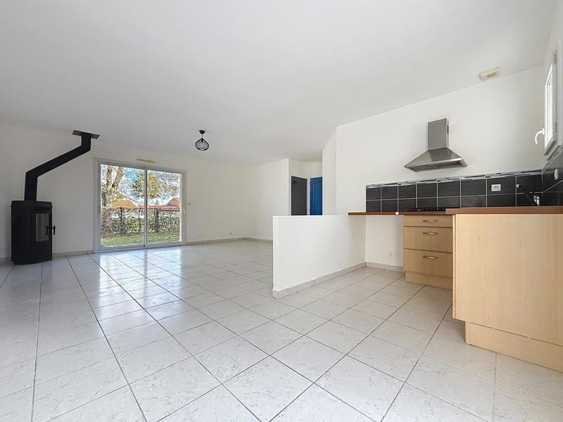 Maison - 215 m² - 7 pièces