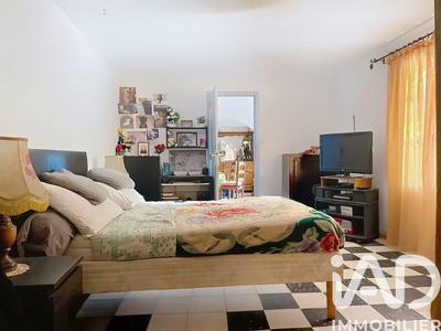 Maison - 248 m² - 7 pièces