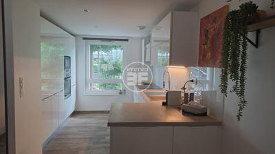 Appartement - 90 m² - 4 pièces