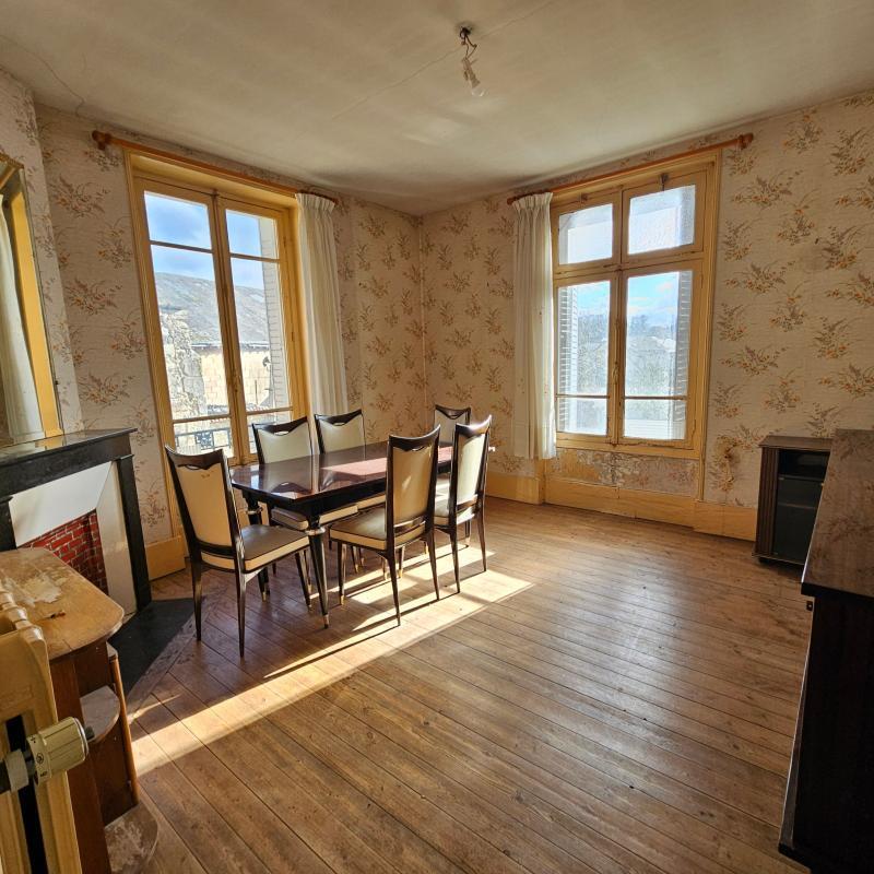 Maison - 176 m² - 7 pièces