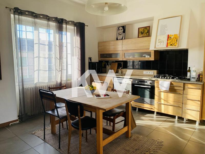 Maison - 135 m² - 6 pièces